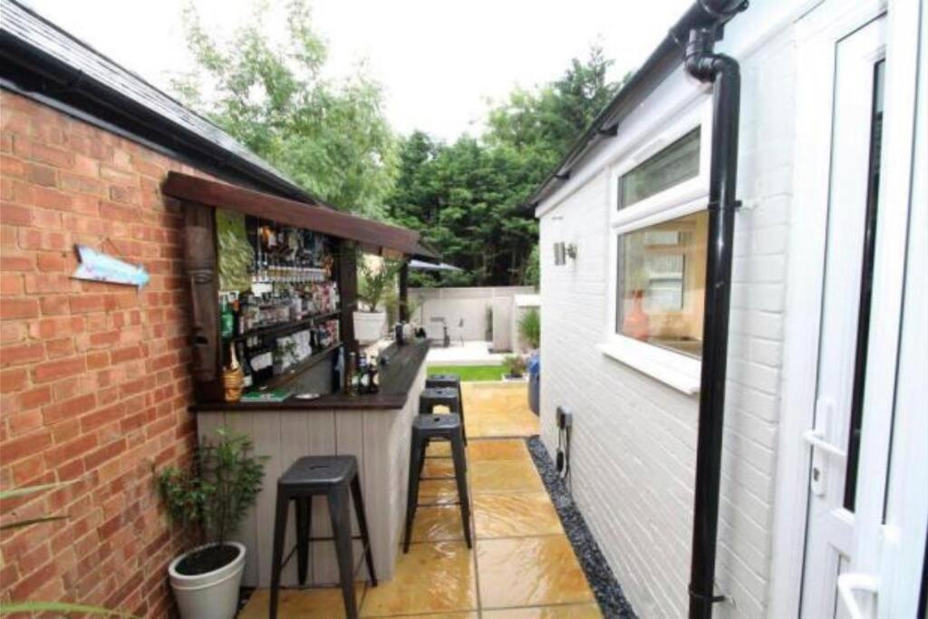 The Villas, Newly Refurbished Modern Home - Free Parking, Prime, Netflix Buckingham Exteriör bild